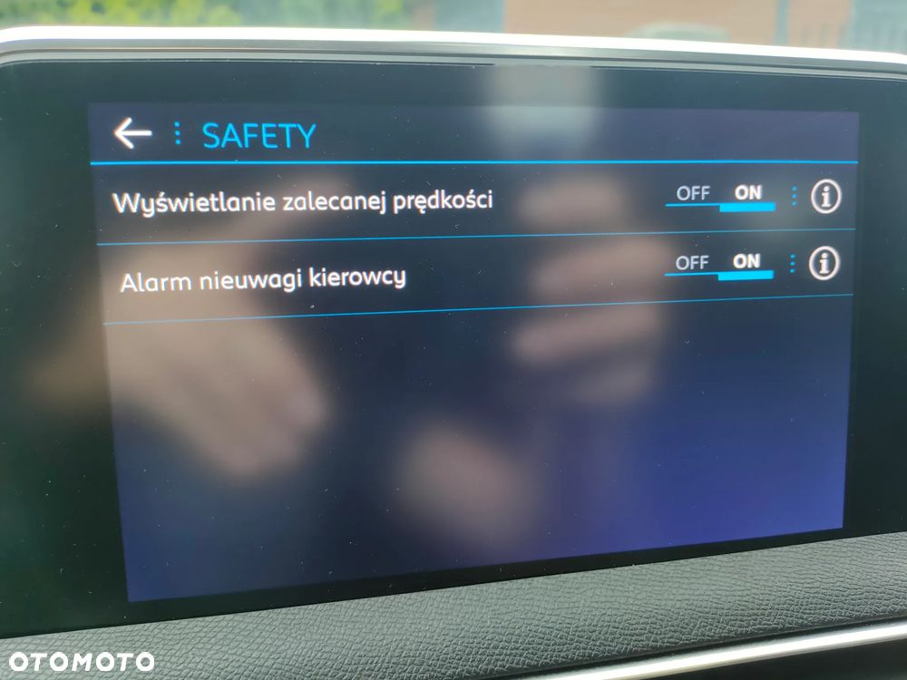 Peugeot 3008 1.6 BlueHDi Allure S&S EAT6 - 22