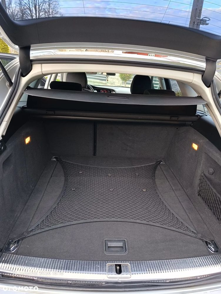Audi A4 Avant 2.0 TDI - 10