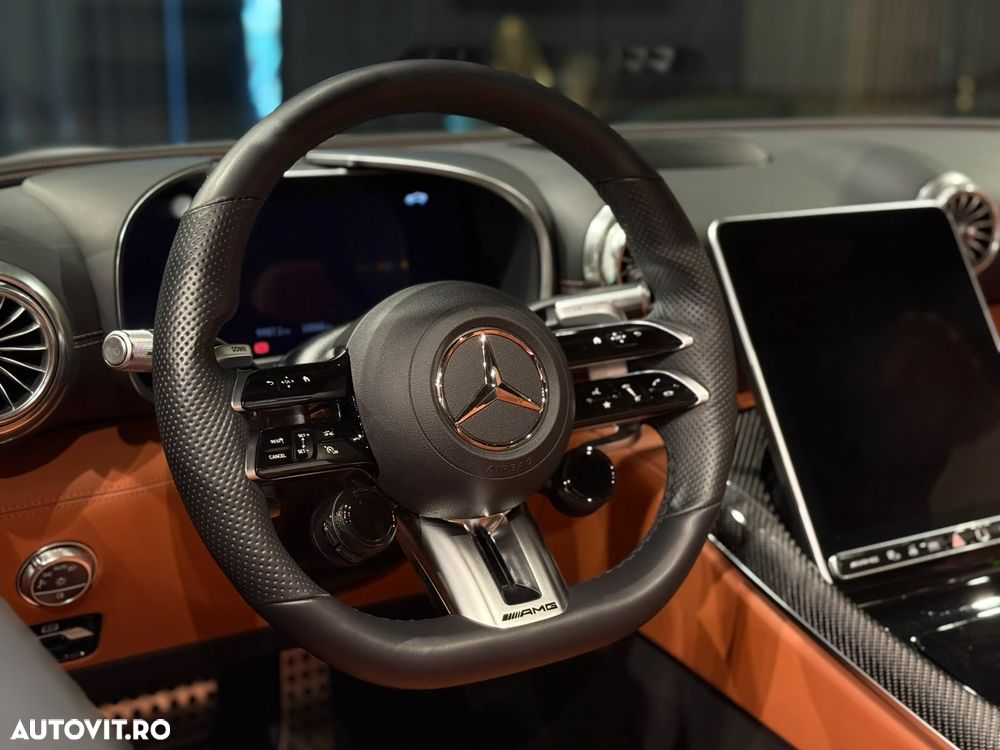 Mercedes-Benz SL 63 AMG 4Matic+ - 10