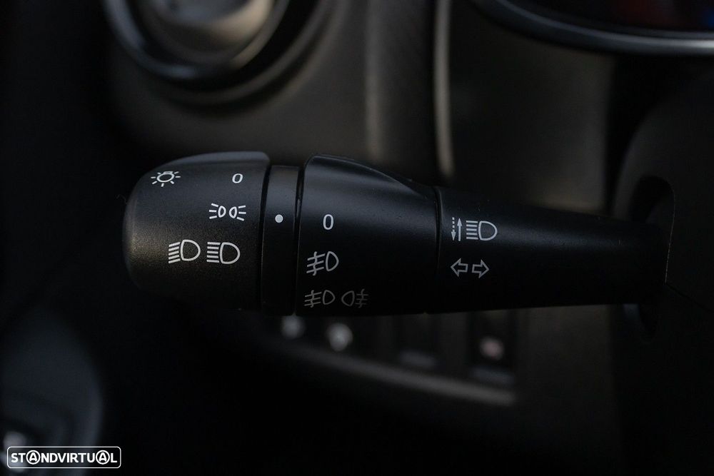 Renault Clio 0.9 TCe Limited - 16