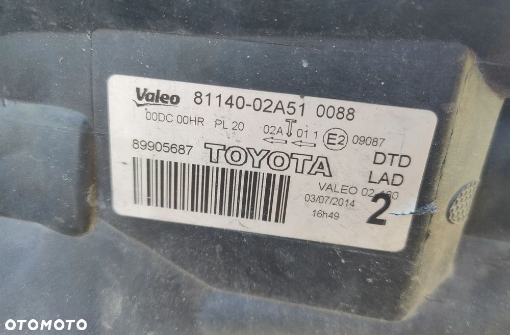 Xenon prawy lampa prawa Toyota Auris I Lift 2010- - 4