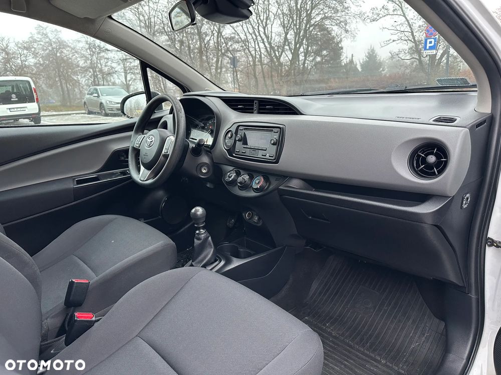 Toyota Yaris 1.5 Active - 11