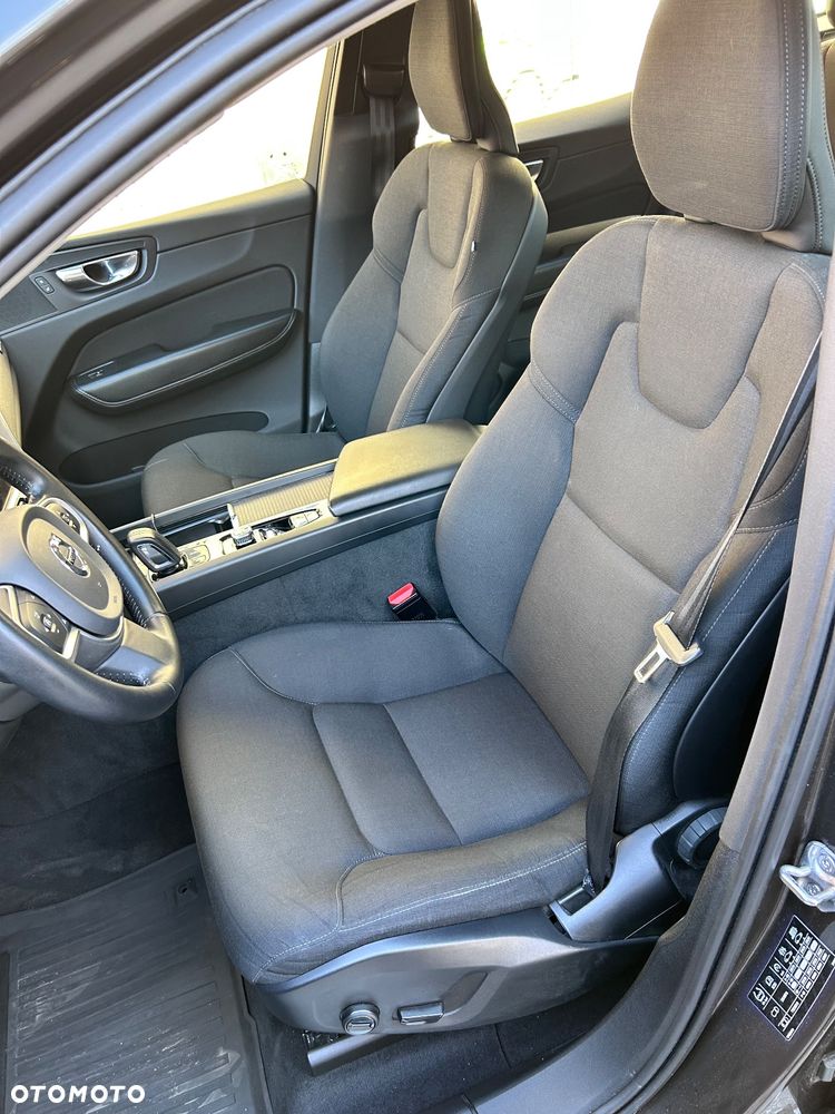 Volvo XC 60 B5 D AWD Momentum Pro - 30