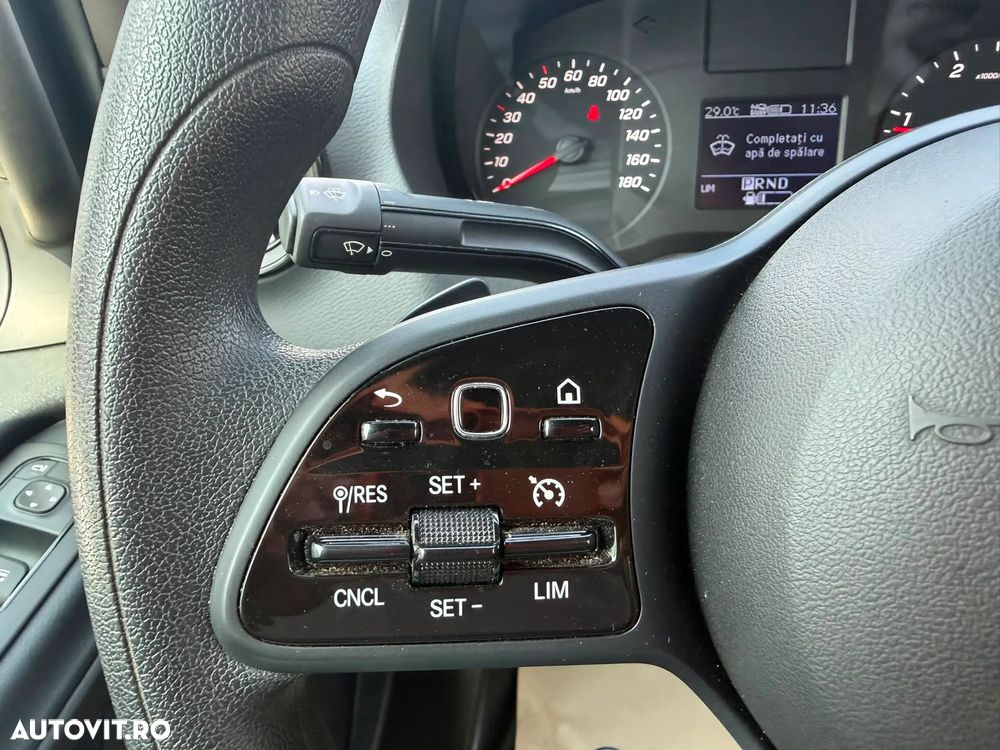 Mercedes-Benz SPRINTER - 11