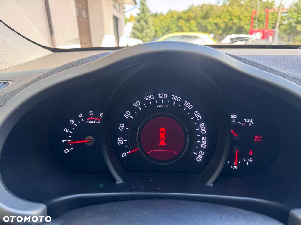 Kia Sportage 2.0 CRDI M 2WD - 29