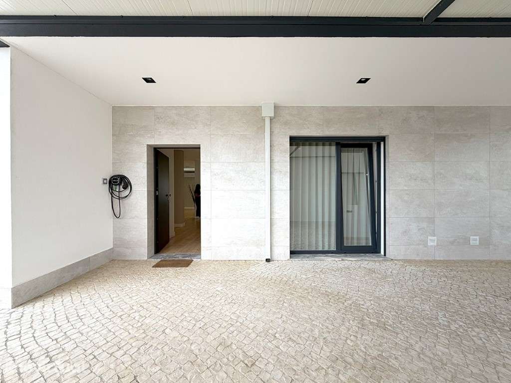 Moradia T4 térrea a venda com piscina aquecida em Azeitão - Grande imagem: 4/28