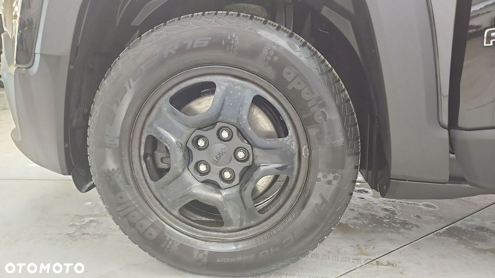 Jeep Renegade 1.6 E-TorQ Sport - 21