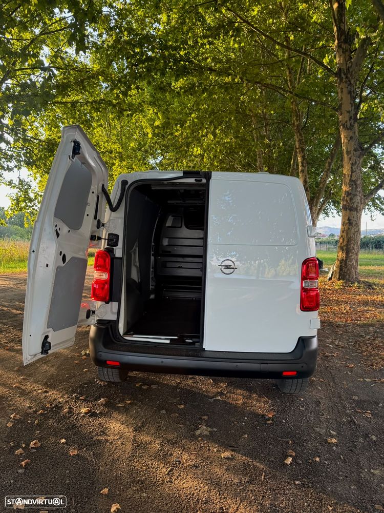 Opel Vivaro - 10