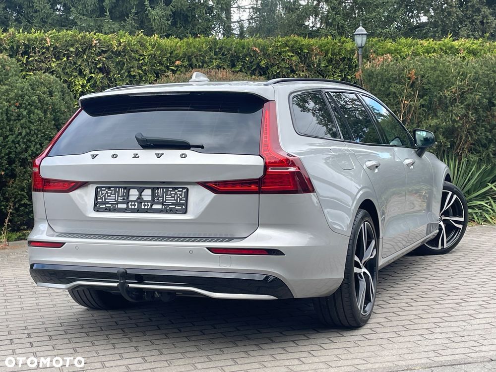 Volvo V60 B3 B Plus Dark - 28