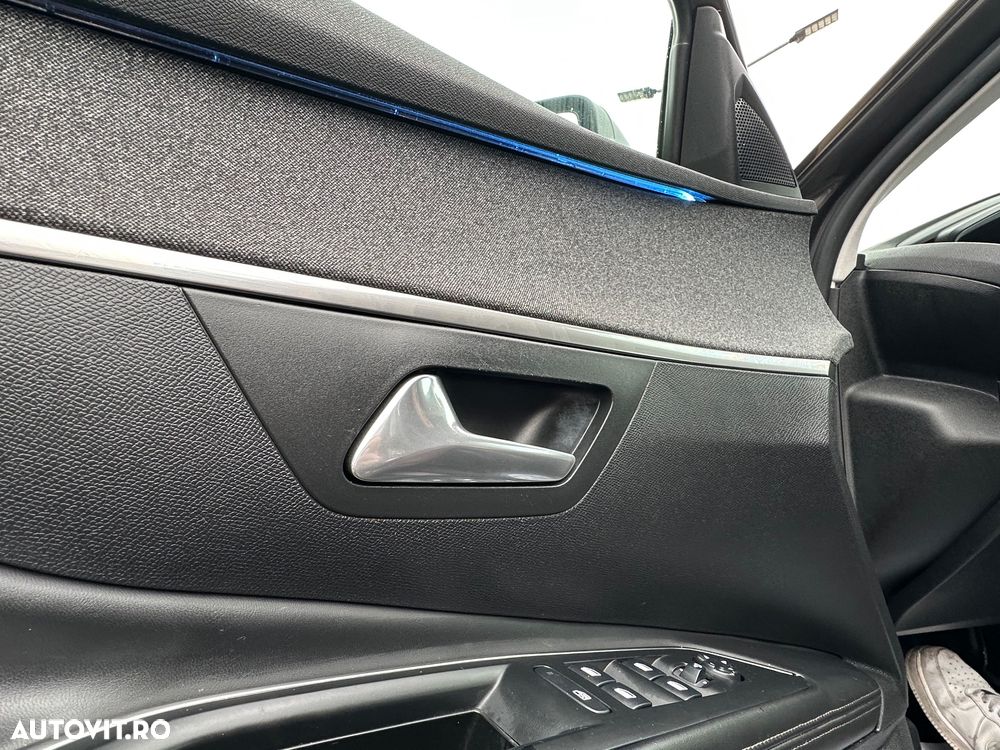 Peugeot 5008 BlueHDI 120 EAT6 Allure - 12