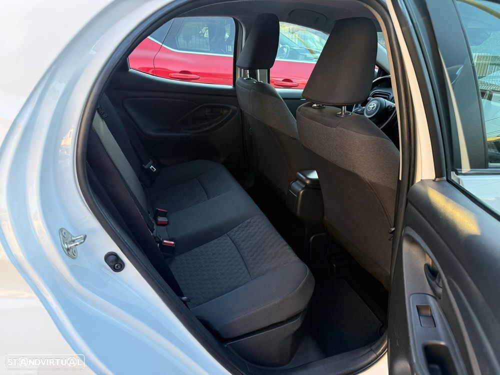 Toyota Yaris 1.5 HDF Comfort Plus - 9