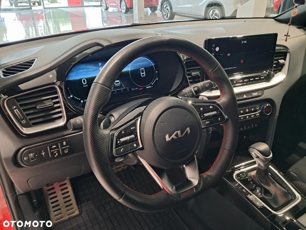 Kia ProCeed - 12