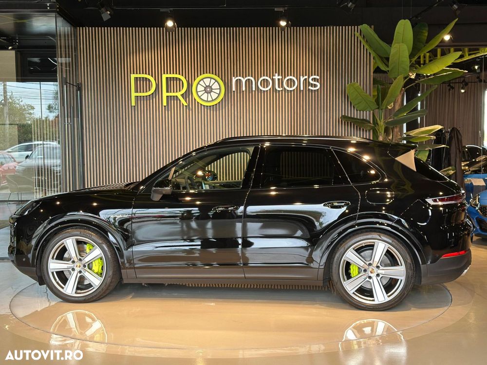 Porsche Cayenne - 9