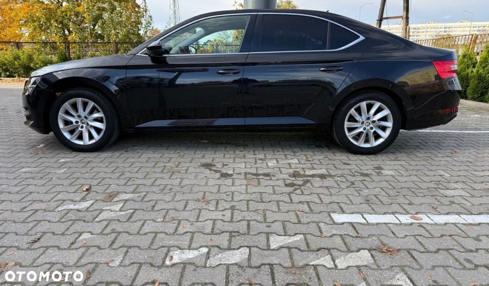 Skoda Superb 2.0 TDI SCR 4x4 Ambition DSG - 10