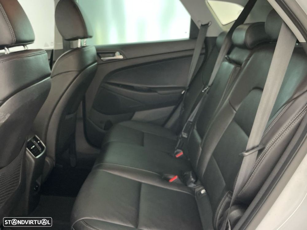 Hyundai Tucson 1.6 CRDi Premium+Pack Pele - 12