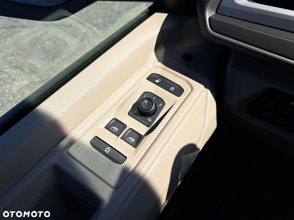 Volkswagen California - 13