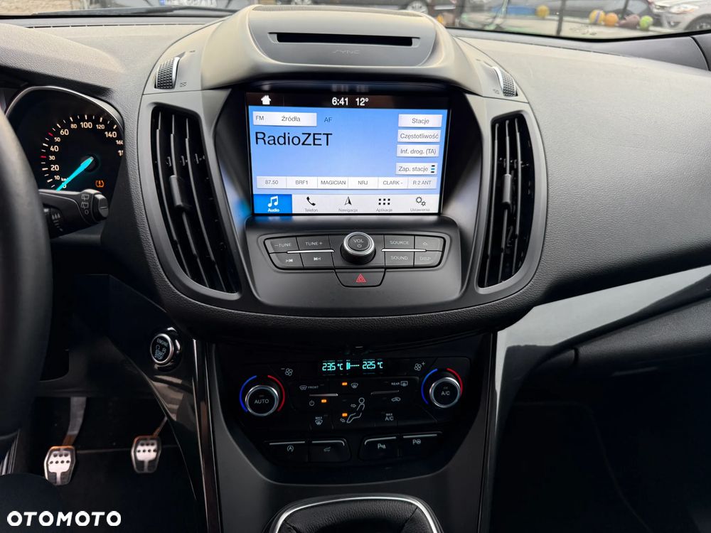 Ford Kuga 2.0 TDCi 4x2 ST-Line - 36