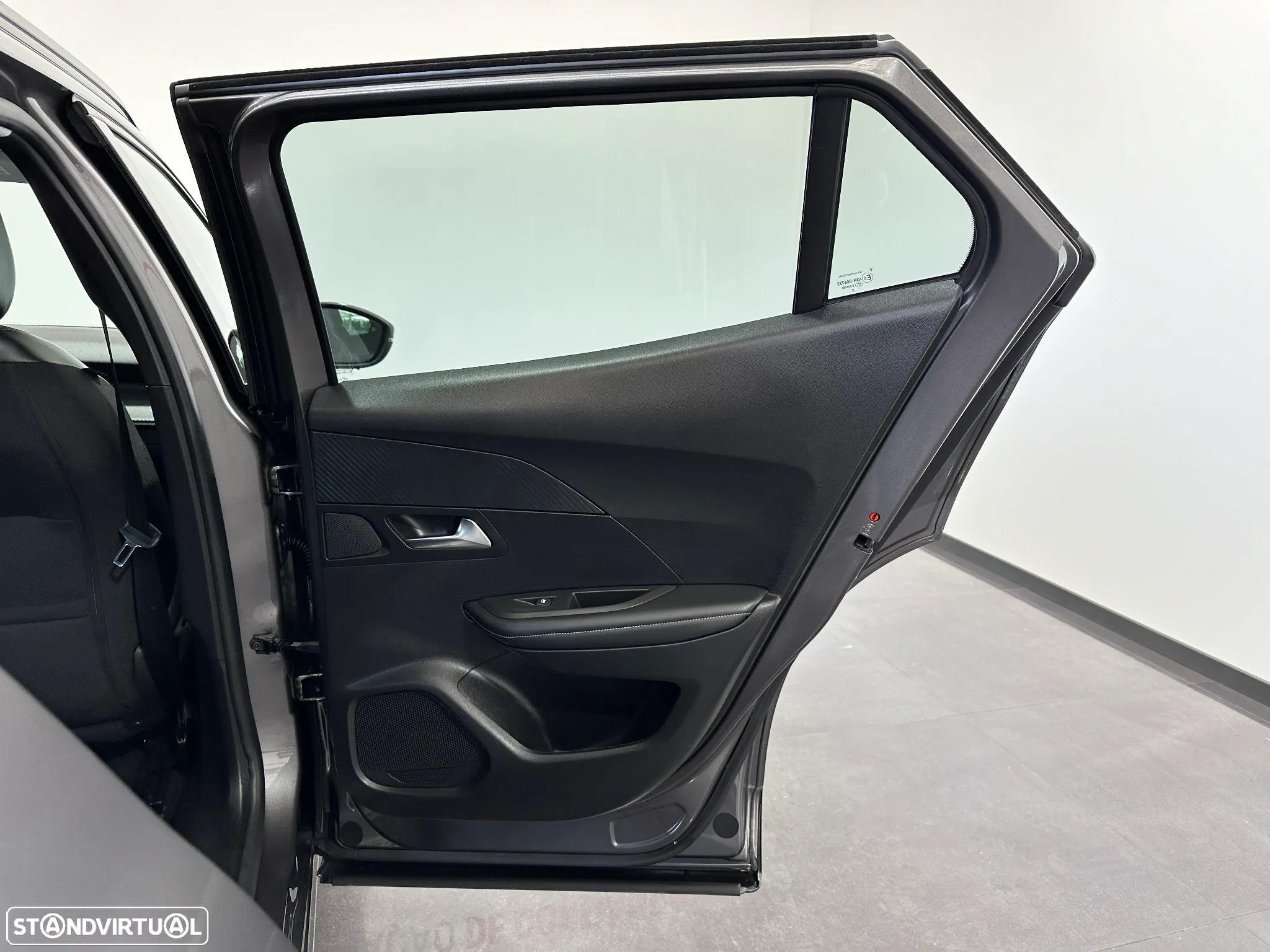 Peugeot 2008 1.5 BlueHDi Allure - 42