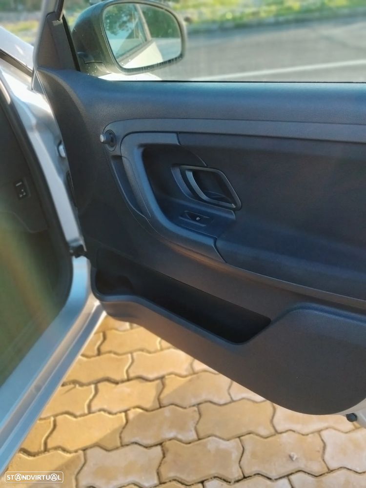 Skoda Fabia 1.2 Family - 5