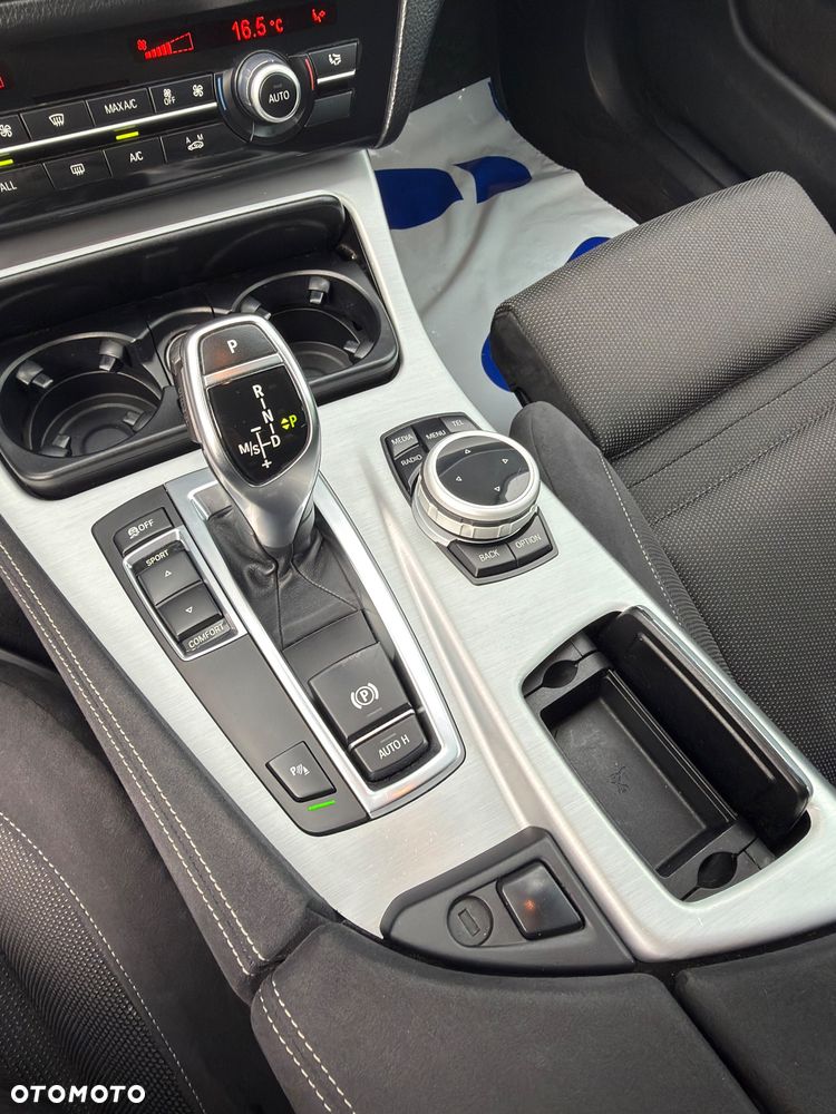 BMW Seria 5 520d BluePerformance Sport-Aut - 38