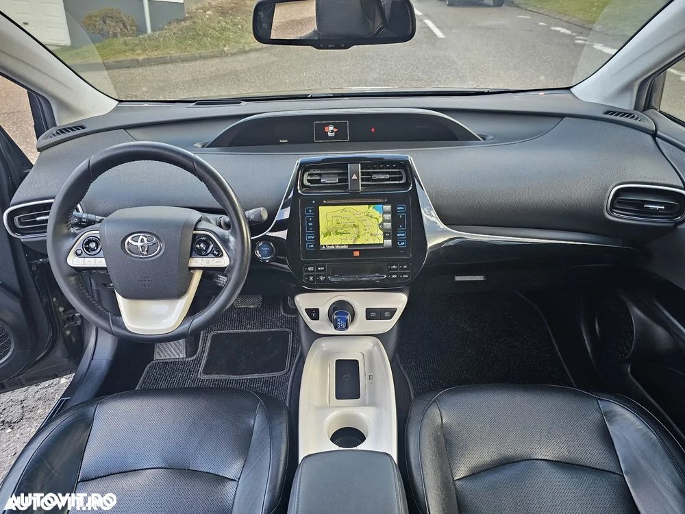 Toyota Prius - 9