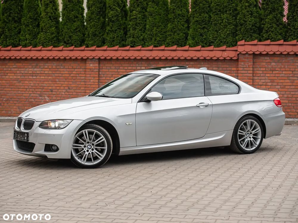 BMW Seria 3 325i xDrive M Sport Edition - 7