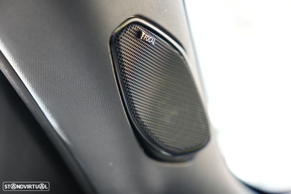 Peugeot 2008 1.2 PureTech GT Line - 22