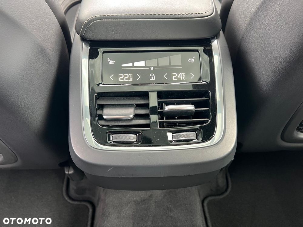 Volvo XC 60 B5 B AWD Inscription - 29
