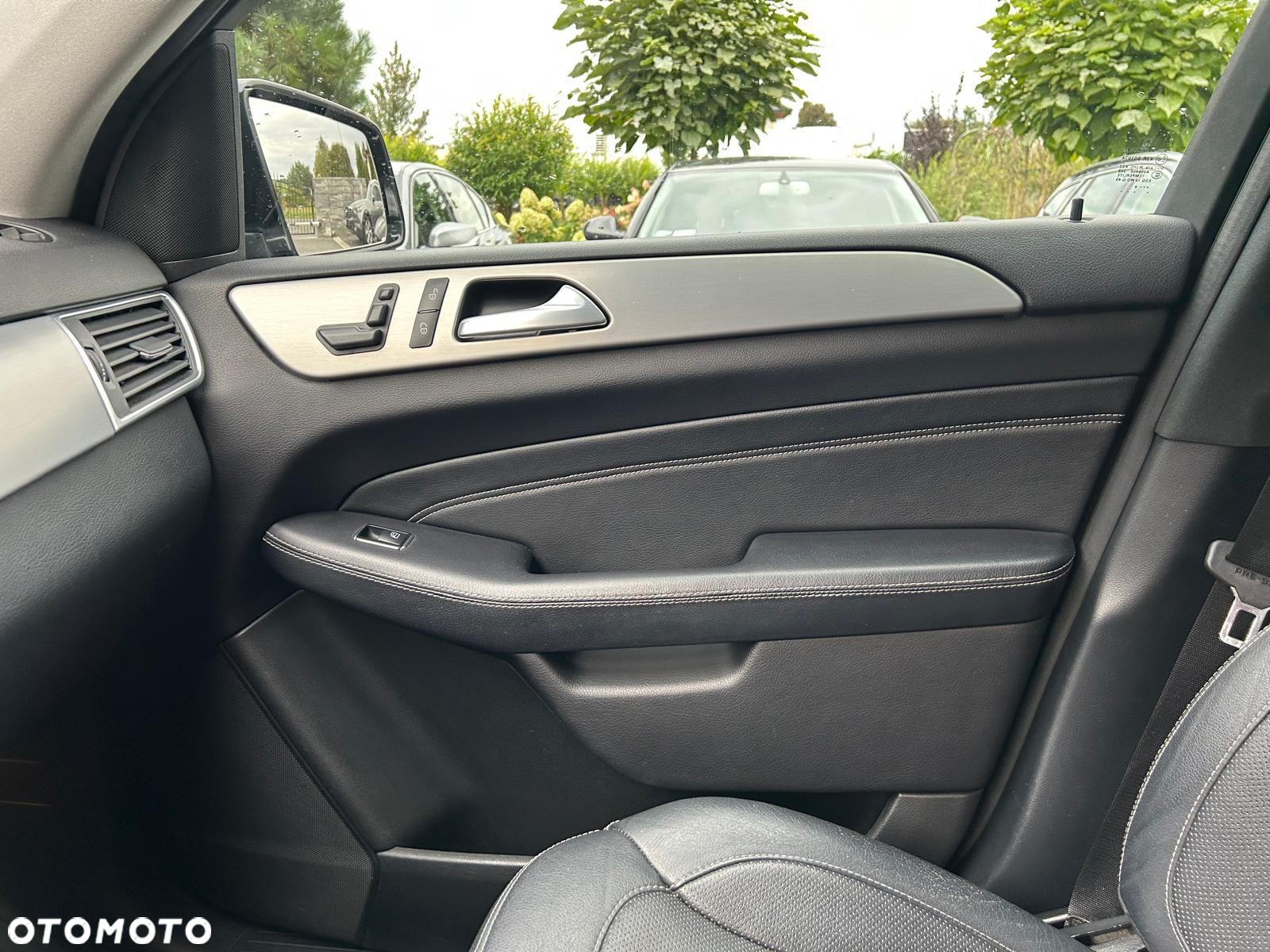 Mercedes-Benz ML 350 BlueTec 4-Matic - 15