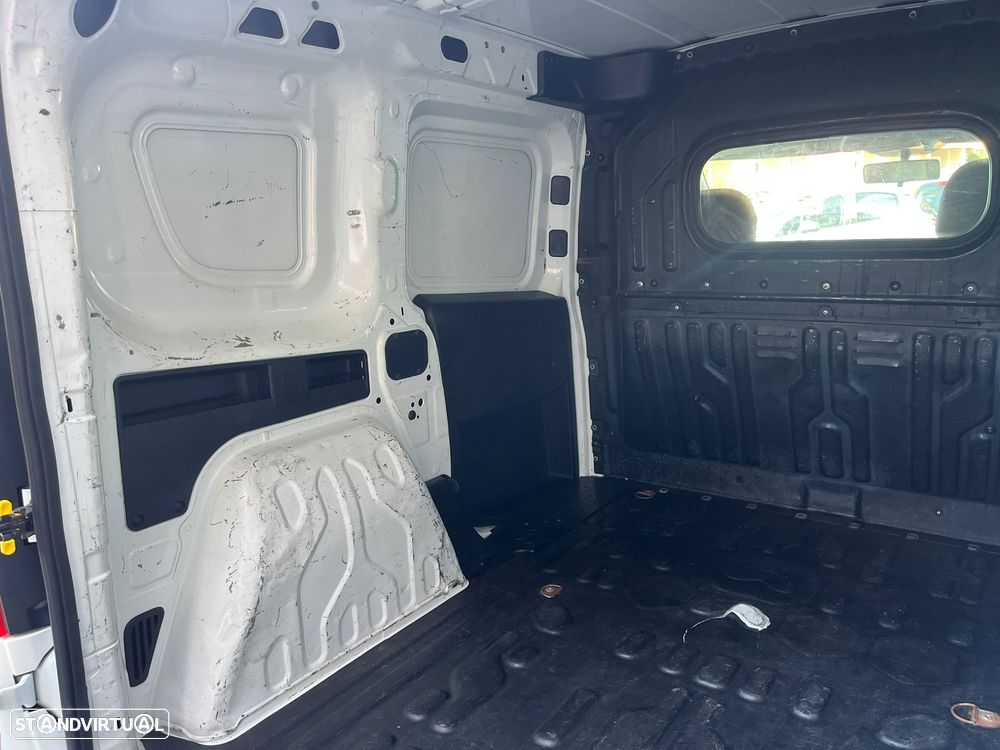 Opel Combo 1.6 CDTI  AC - 19