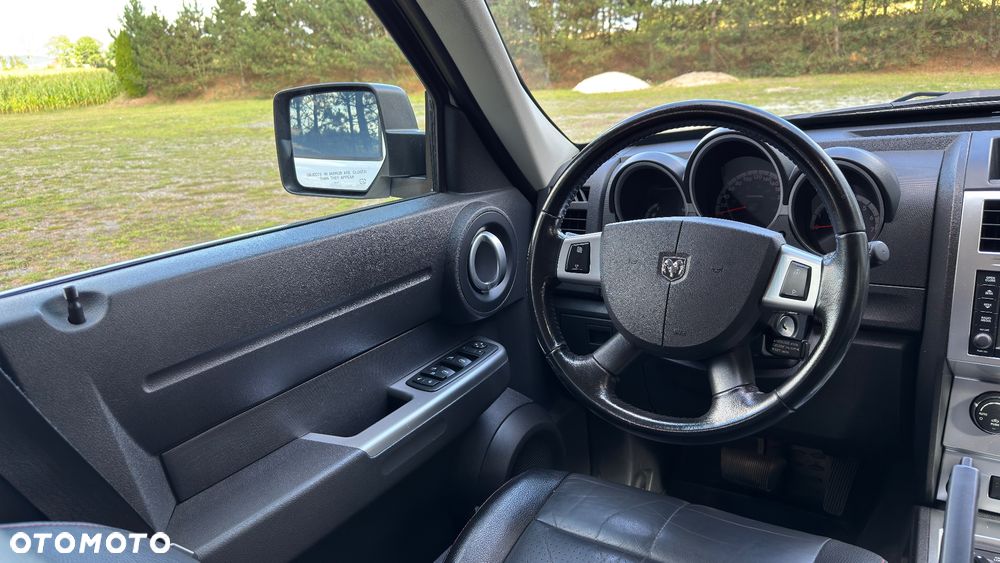 Dodge Nitro 4.0 V6 RT - 10