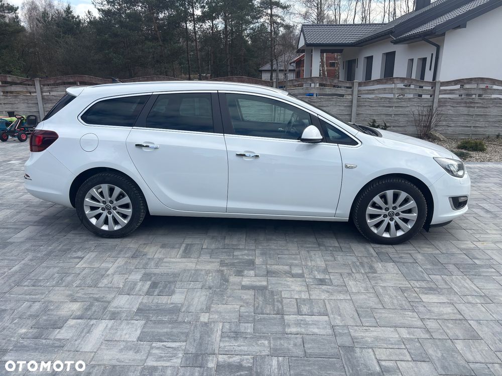 Opel Astra 2.0 CDTI Exklusiv - 4
