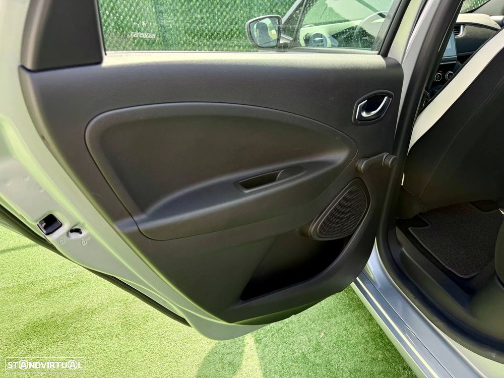 Renault Zoe (c/ Bateria) Limited 50 - 17