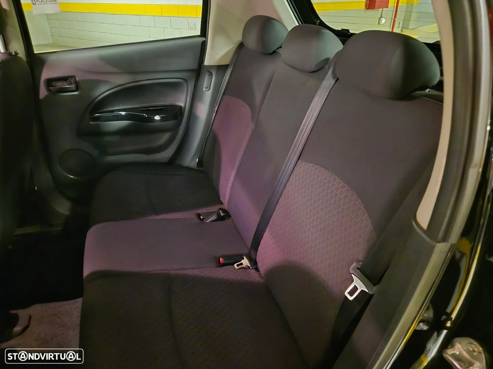 Mitsubishi Space Star 1.2 Intense - 28