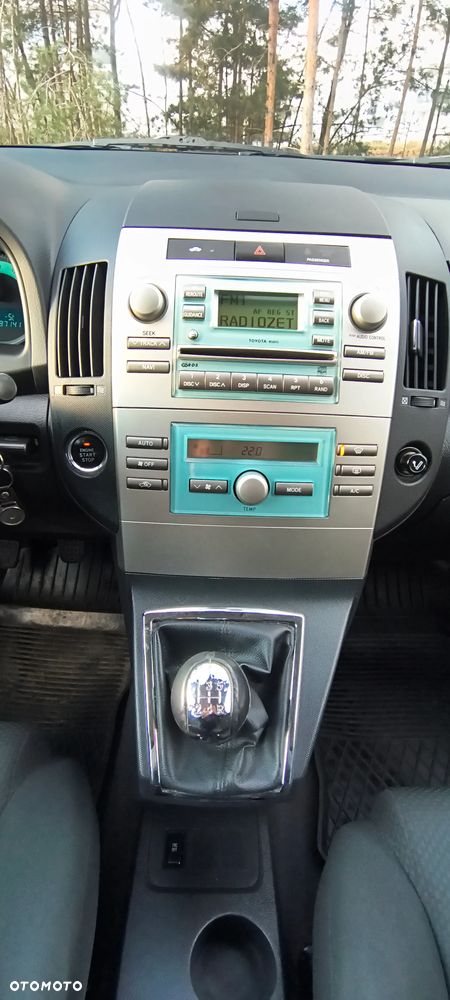 Toyota Corolla Verso - 23