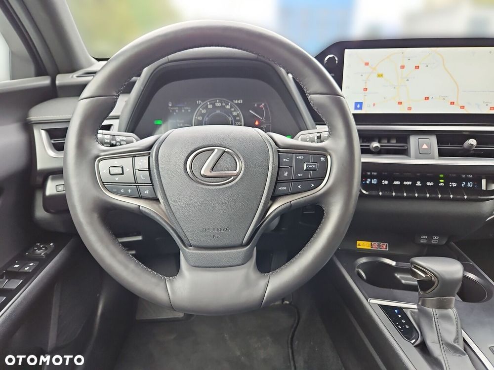 Lexus UX 250h GPF F Sport Design+ 2WD - 11