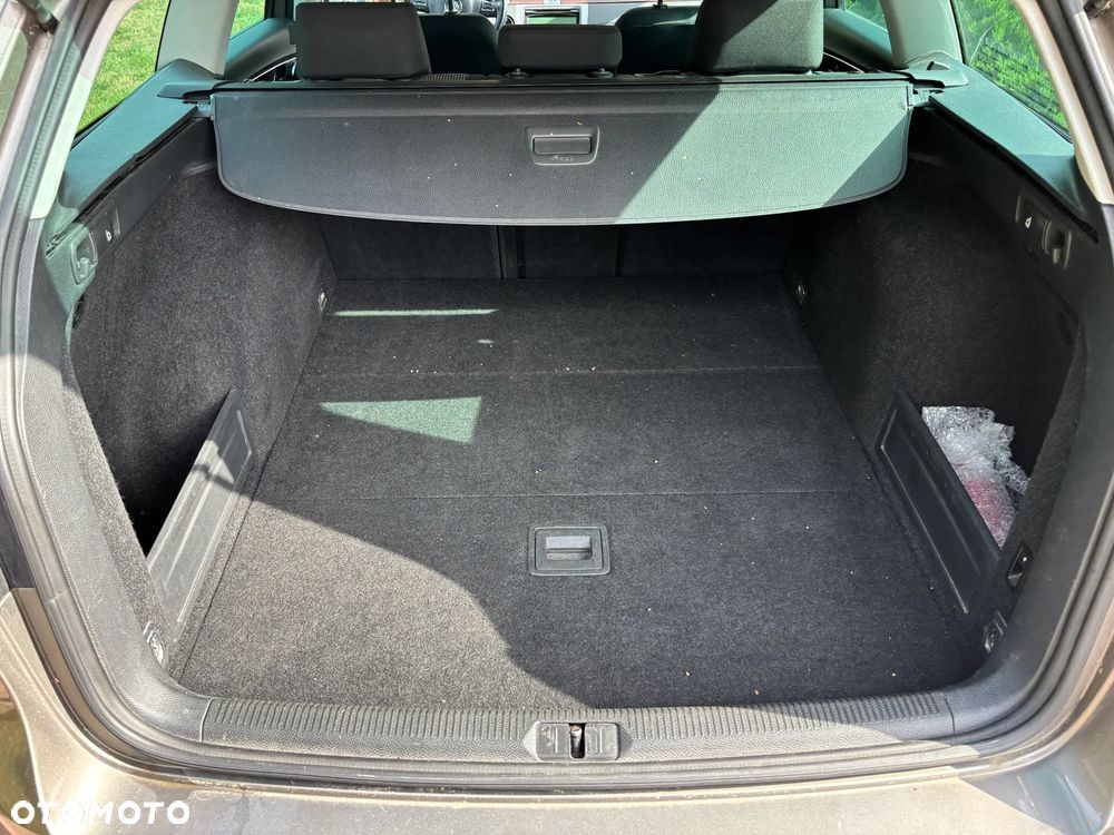 Volkswagen Passat Variant 2.0 TDI BlueMotion Technology Comfortline - 27