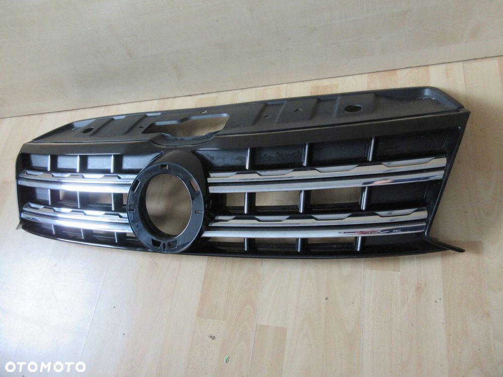 vw amarok 16^ lift grill atrapa 2h6853651b - 2