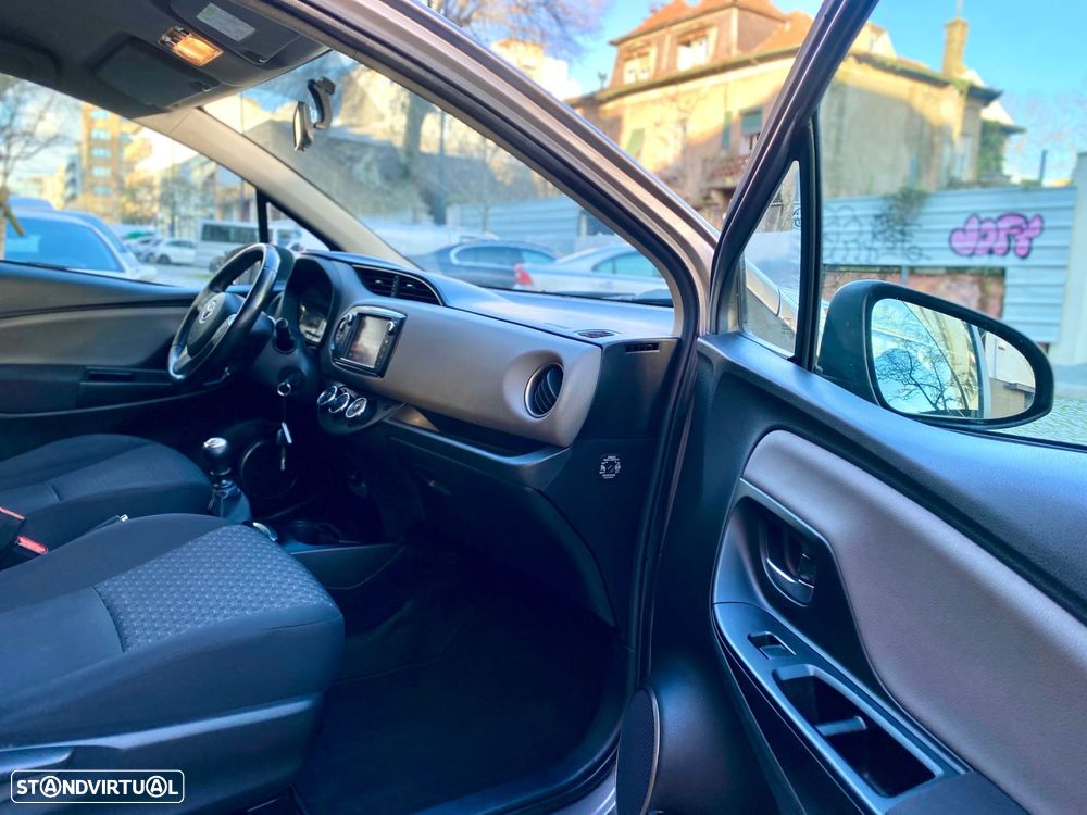 Toyota Yaris 1.4 D-4D Comfort - 22