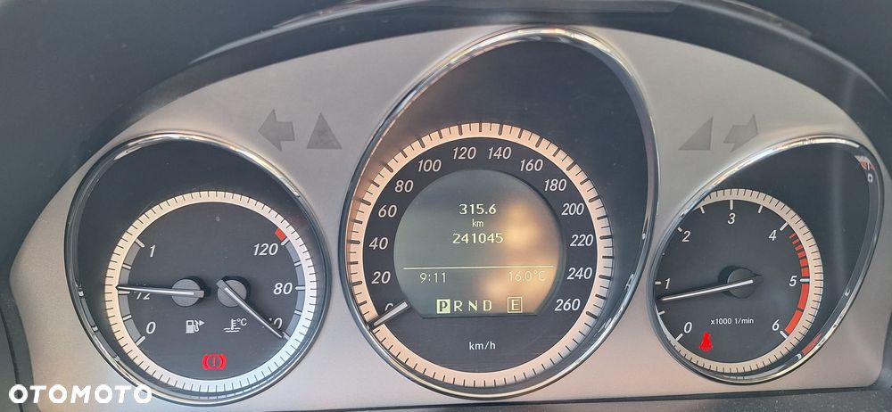 Mercedes-Benz GLK 220 CDI DPF 4Matic BlueEFFICIENCY 7G-TRONIC - 10