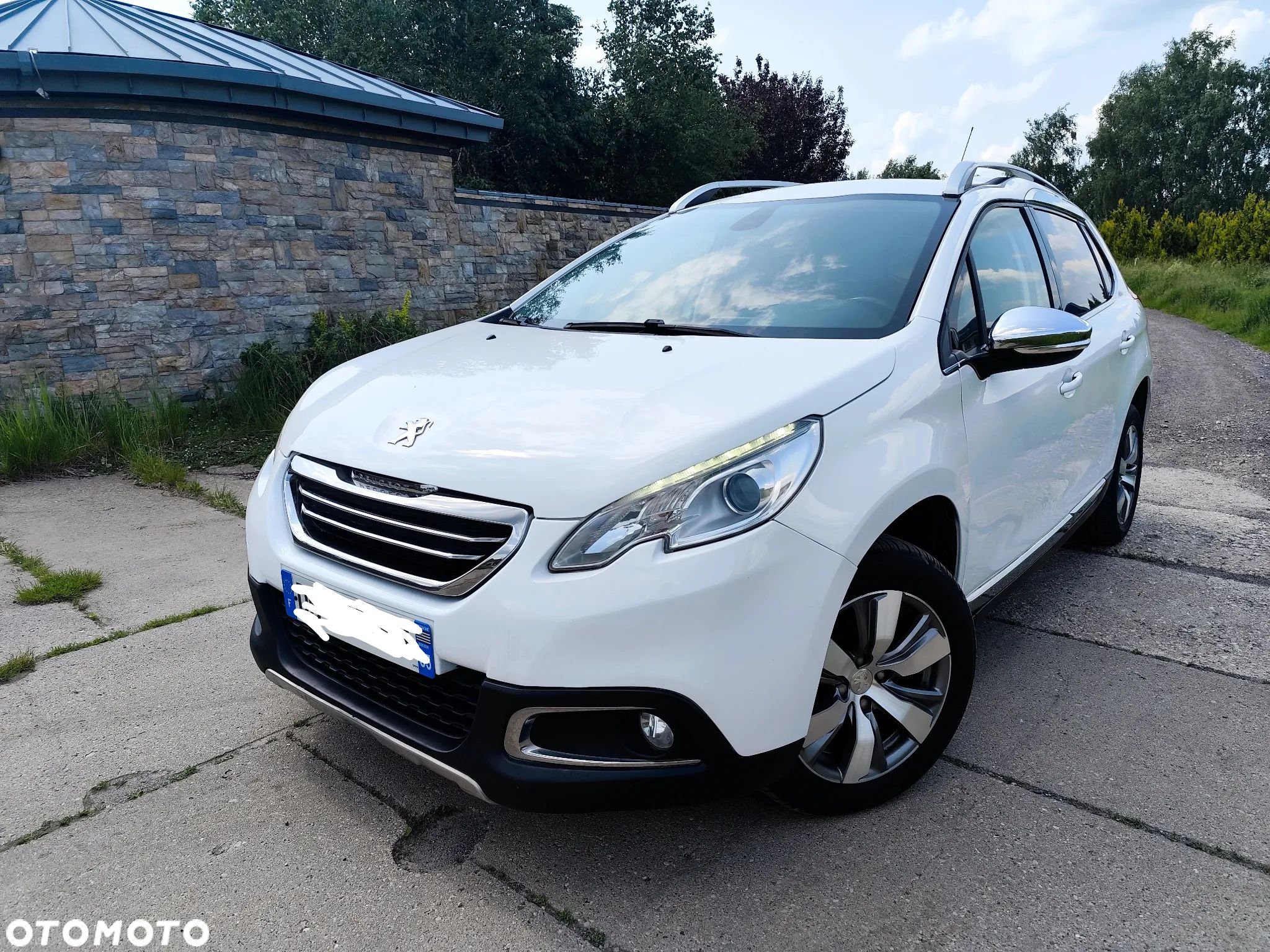 Peugeot 2008 1.6 e-HDi Allure S&S - 1