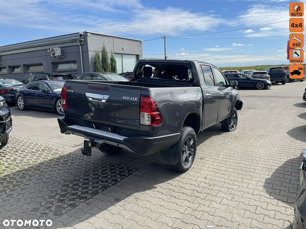 Toyota Hilux 2.8 D-4D Double Cab Live 4x4 - 1