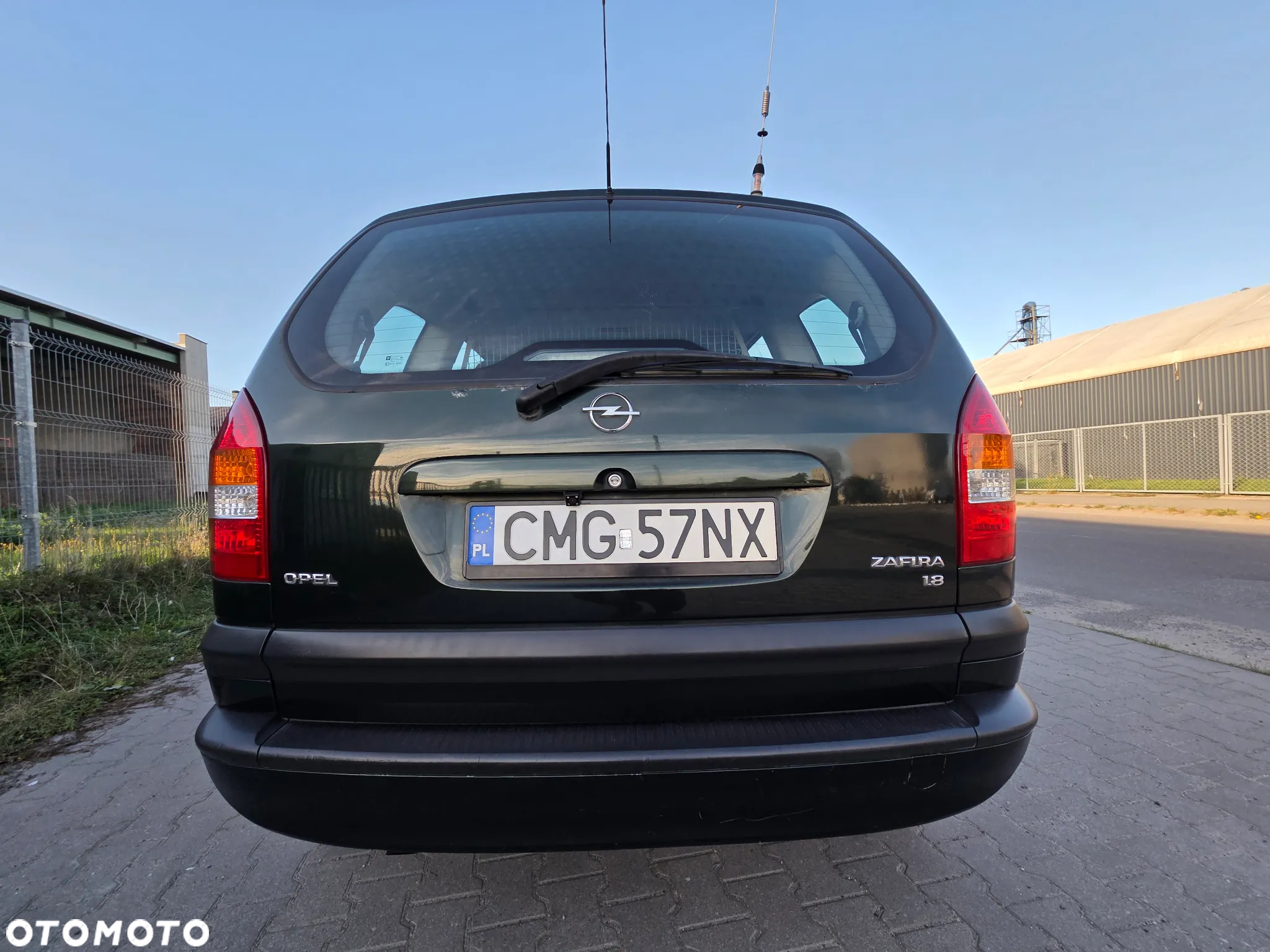 Opel Zafira 1.8 16V Elegance - 16