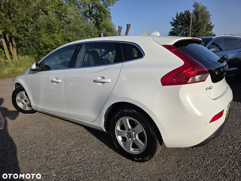 Volvo V40 D2 - 28