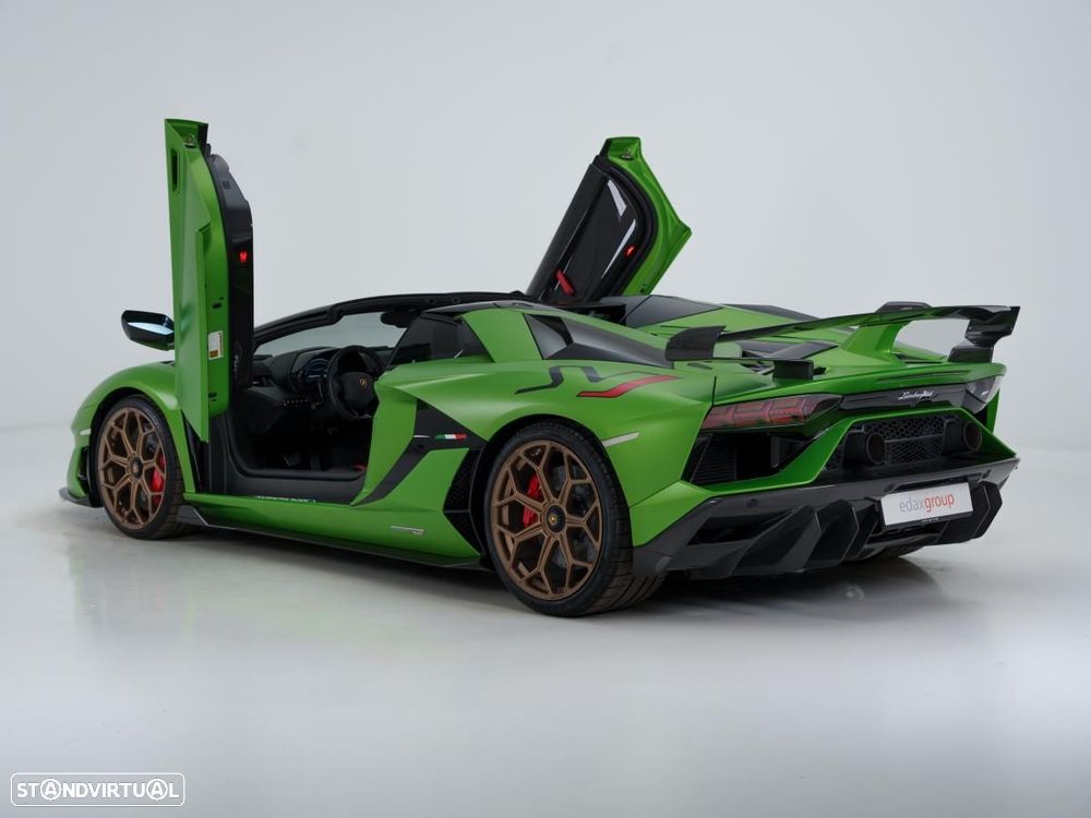 Lamborghini Aventador SVJ - 6