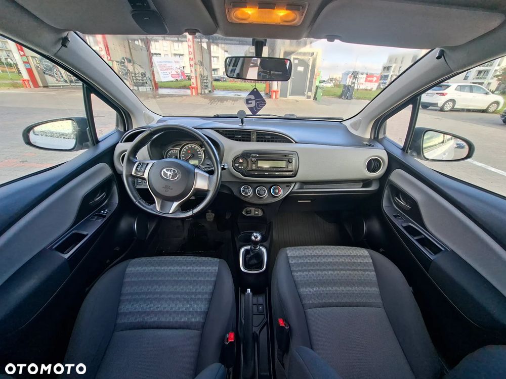 Toyota Yaris - 11