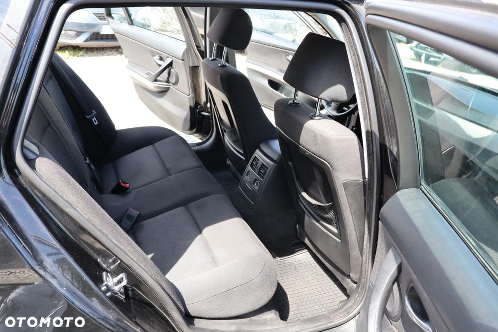 BMW Seria 3 320d Edition Lifestyle - 10
