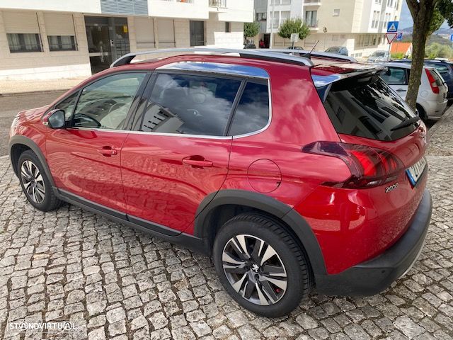 Peugeot 2008 1.2 PureTech Allure - 15