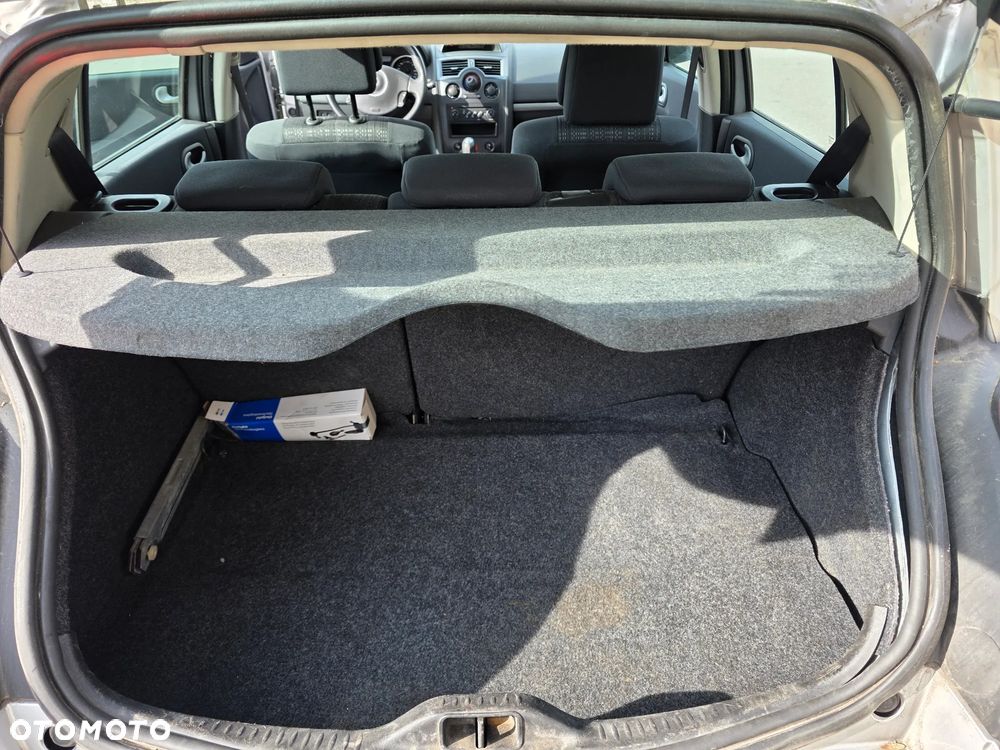 Renault Megane 1.6 16V Air - 6