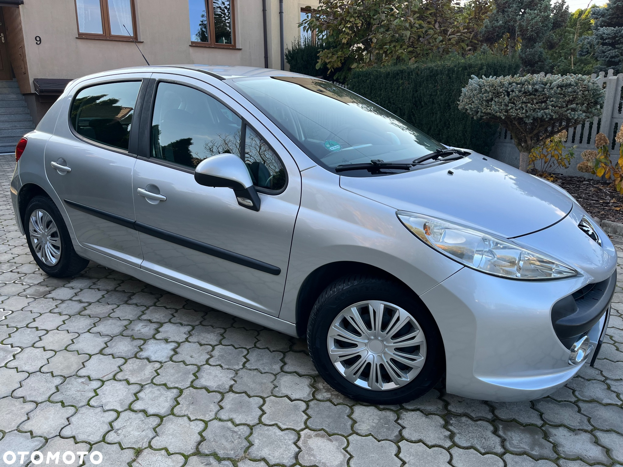 Peugeot 207 1.6 Trendy - 12